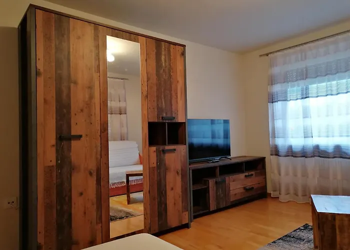 Gina אינסברוק